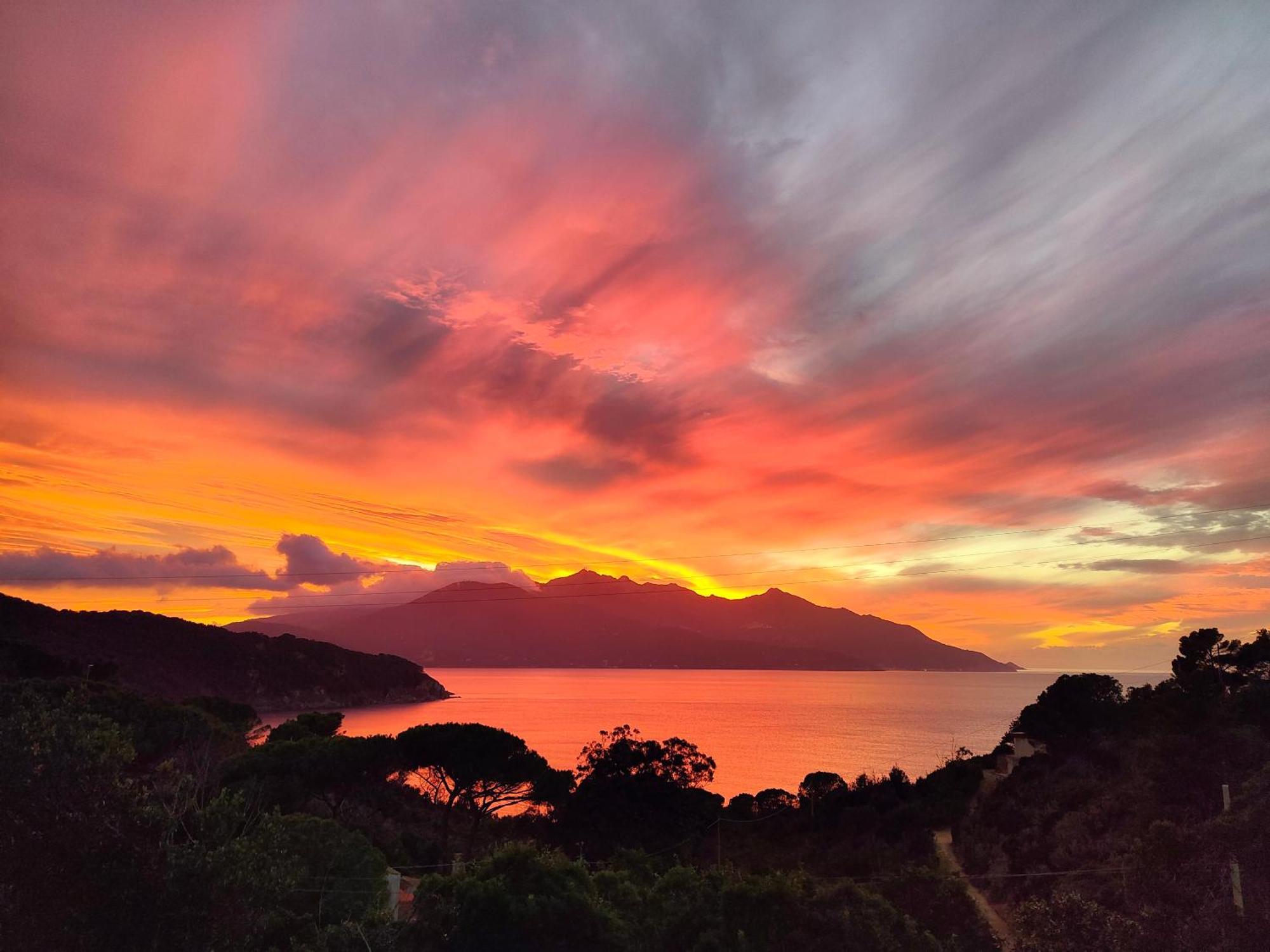 Hotel Scoglio Bianco Portoferraio Buitenkant foto
