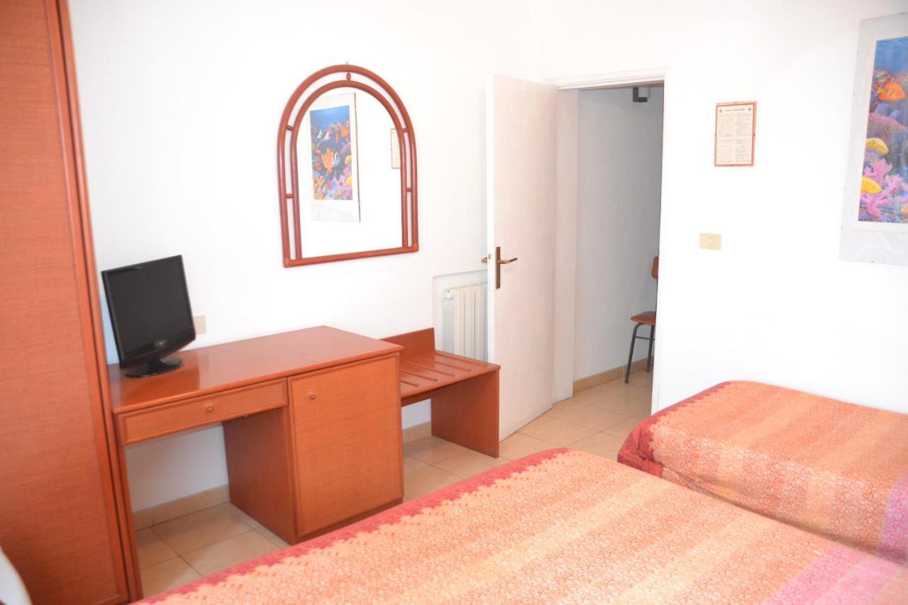 Hotel Scoglio Bianco Portoferraio Buitenkant foto
