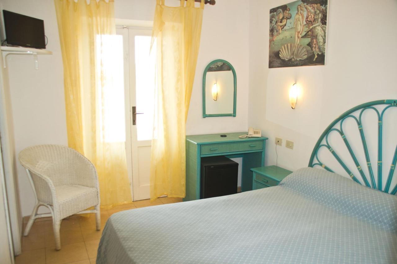 Hotel Scoglio Bianco Portoferraio Buitenkant foto